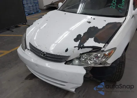 2003 Toyota Camry Le from USA, damaged, VIN 4T1BE32K03U152119
